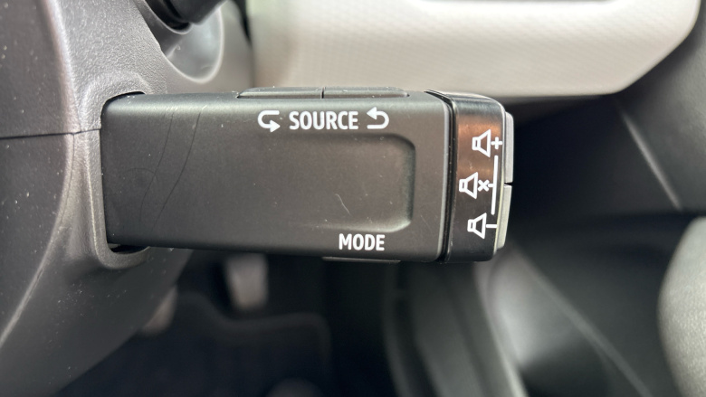 Renault Clio 1.6 E-TECH full hybrid 145 Techno 5dr Auto Hybrid Hatchback